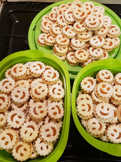 Mosolygós linzer recept fotója
