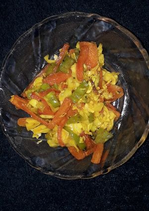 વેજિટેબલ સલાડ(Vegetable Salad Recipe in Gujarati) રેસીપી મુખ્ય ફોટો