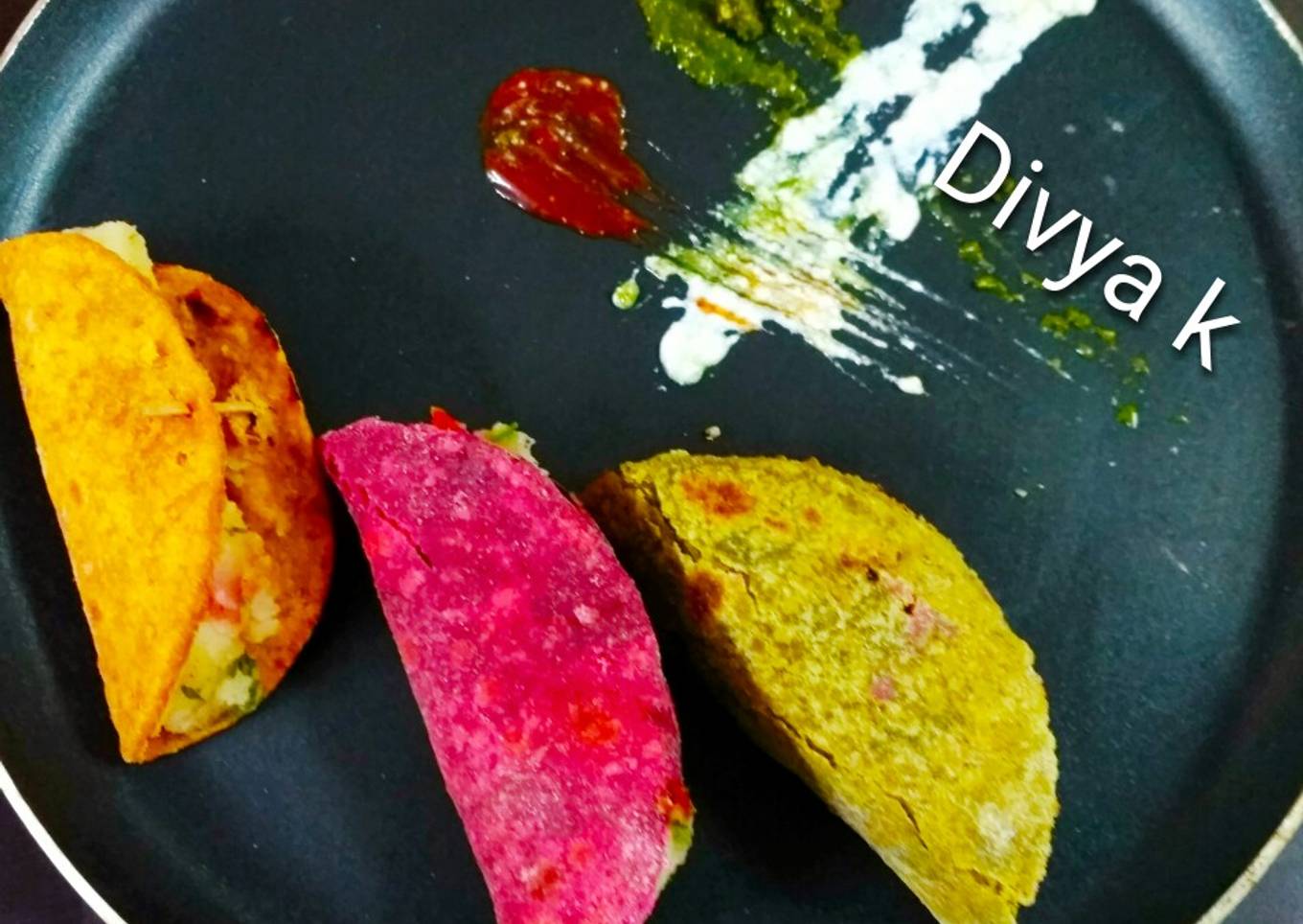 Tri colour paratha bites