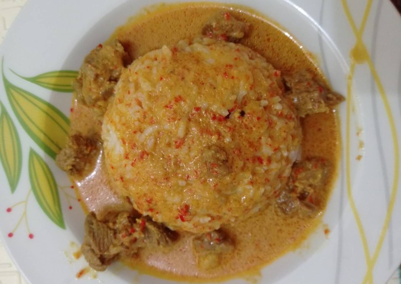 Gulai sapi (rasa khas Jawa)