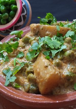 A picture of Mughlai Aloo Mater.