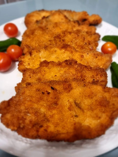 Una foto de Pechugas de pollo rebozadas (Receta de Paqui)