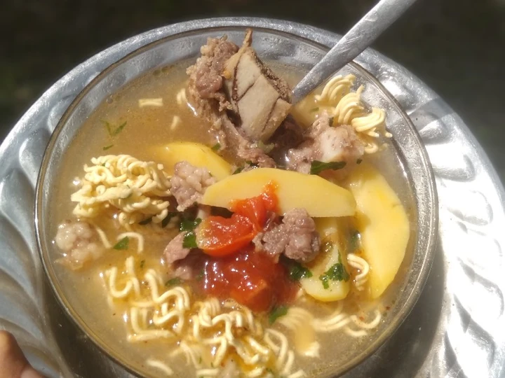 Cara Mudah Membuat Resep Sup tulang sapi Anti Ribet, Sempurna