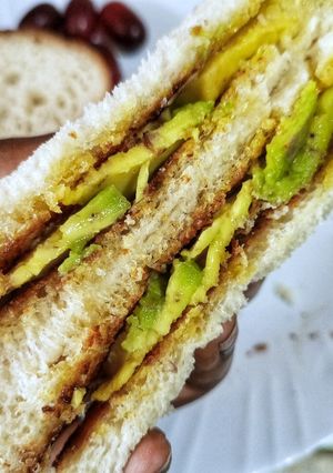 A picture of Avocado toast sandwich.
