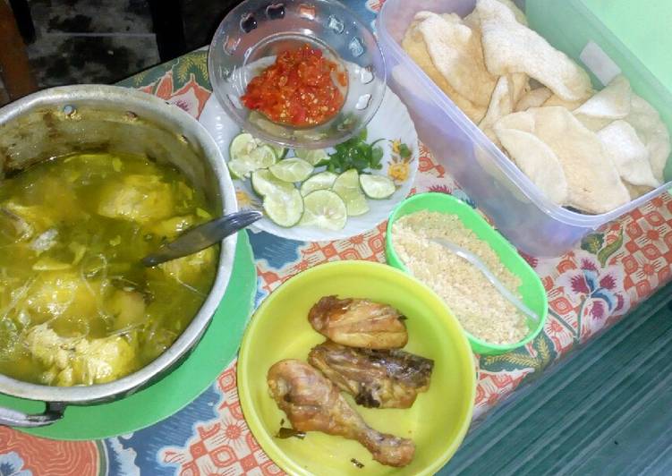 Bagaimana Menyiapkan Soto ayam koya Anti Gagal