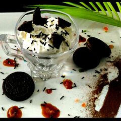 A picture of #Family.#Wheat flour ice cream with Oreo biscuits.