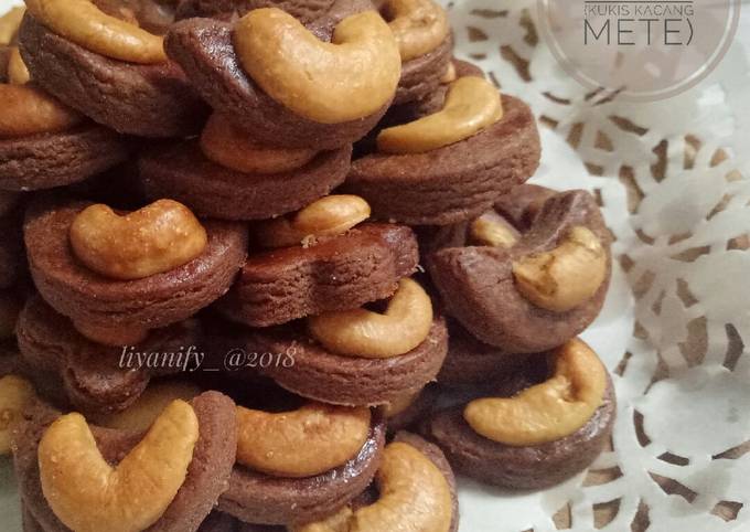 #27 CHOCO Cashew Cookies (Kukis Kacang Mete)