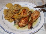 Una foto de pollo asado