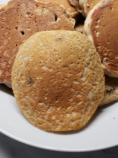 A picture of Small pancakes.