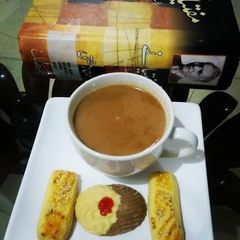 A picture of My reading karak Chaiii☕📖.