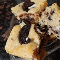 A picture of Eggfree Oreo Blondie.