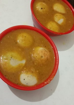 सांभर इडली (Sambar Idli recipe in hindi) रेसिपी मुख्य फोटो