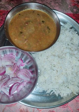 A picture of Black gram beans and rice.
