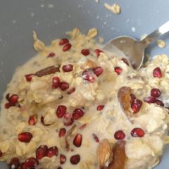A picture of Oats jar.