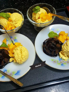 A picture of Mango ice cream.