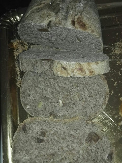 Una foto de Pan de dátiles y nueces