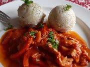 Une photo de escalope de dinde tomate