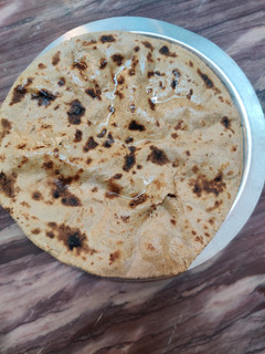 बाजरे की रोटी(Bajre ki roti recipe in Hindi) रेसिपी मुख्य फोटो