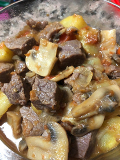 Una foto de Estofado de carne con patatas