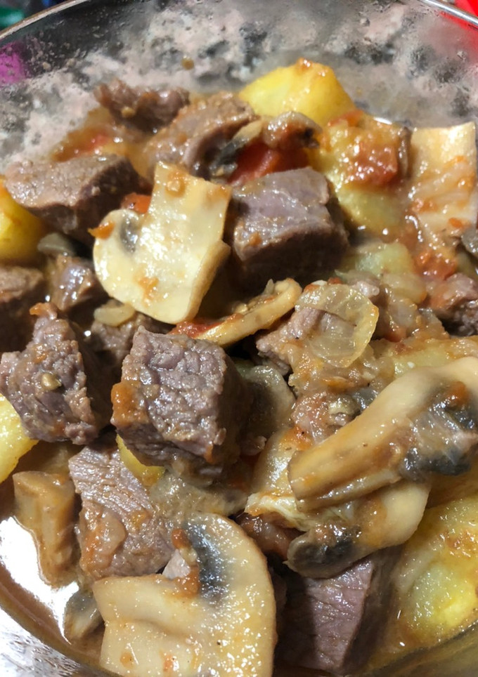Una foto de Estofado de carne con patatas