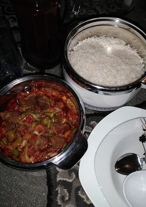 A picture of Shinkafa da miyar cabbage.