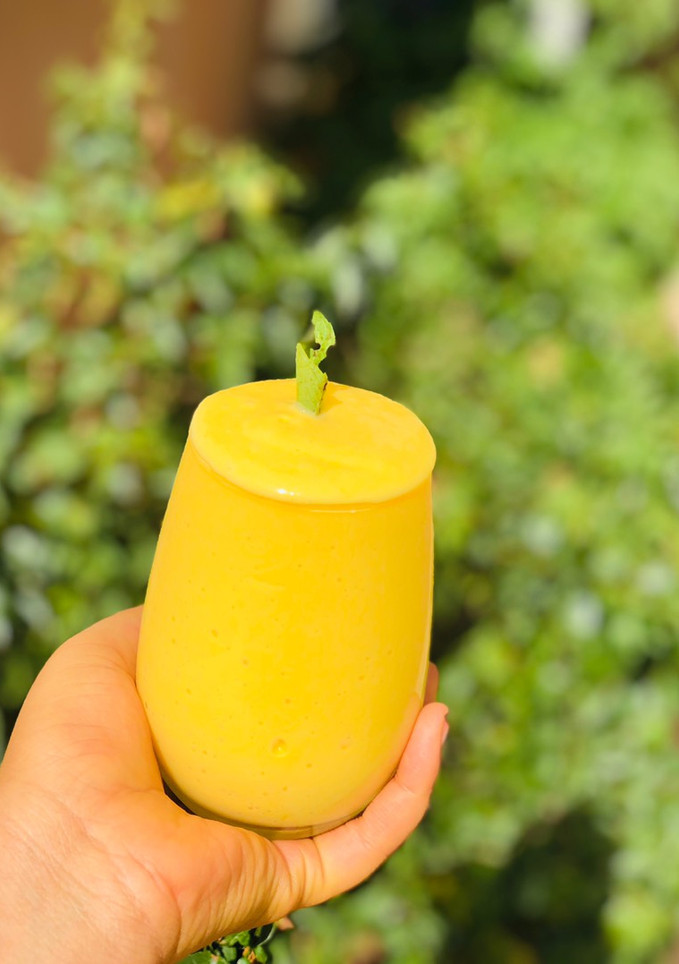 Mango smoothie ainihin hoton girkin