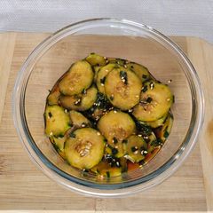 A picture of Lee's Asian Cucumber Salad.