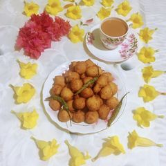 Urad Dal FULURI / Fritters A picture of Urad Dal FULURI / Fritters.