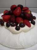Pavlova con frutos rojos