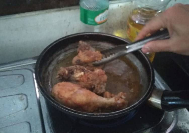 Cara Gampang Menyiapkan Ayam Goreng, Enak Banget