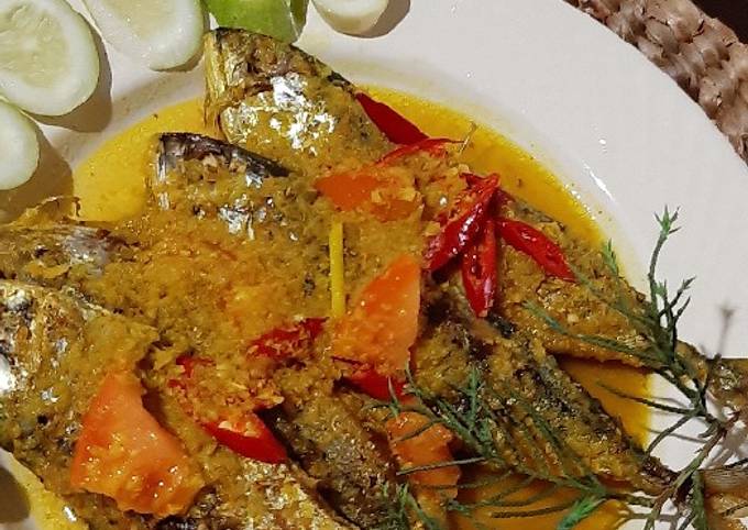 Tutorial Memasak Resep Pesmol Ikan Kembung