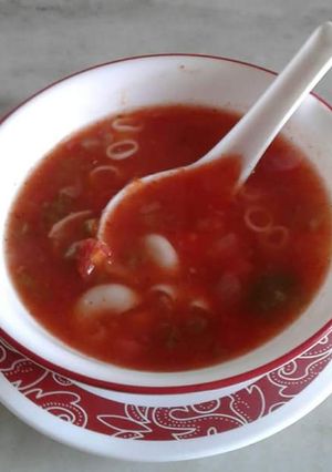 A picture of Pasta vegetable soup.