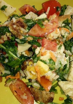 Una foto de Ensalada colorida