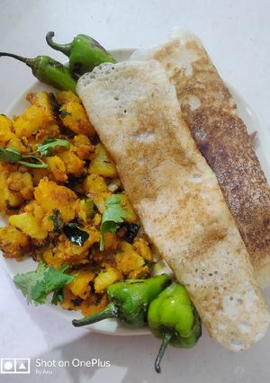 ફરાળી ઢોસા(Farali dosa recipe in Gujarati) રેસીપી મુખ્ય ફોટો