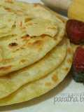 Paratha bread (canai)