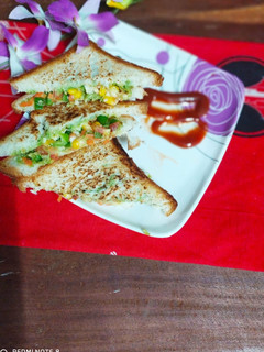 स्वीट कॉर्न चीज़ सैंडविच (Sweet corn cheese sandwich recipe in Hindi) रेसिपी मुख्य फोटो