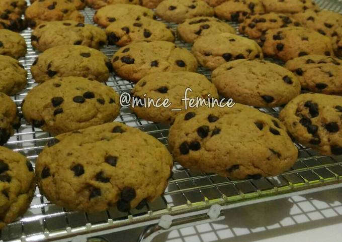 Big Fat Chocolate Chip Cookies