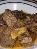 Higadillos de pollo encebollado