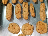 Palitos integrales con cebolla, chile dulce y jamón