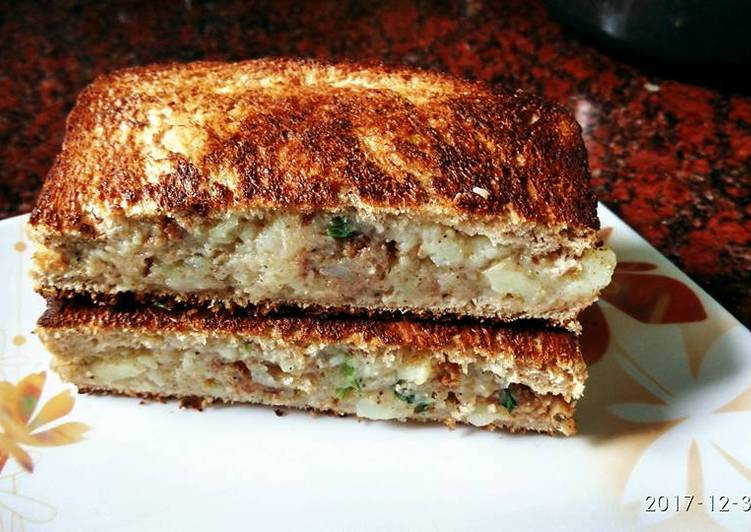 Steps to Prepare Perfect Aloo Masala Sandwich