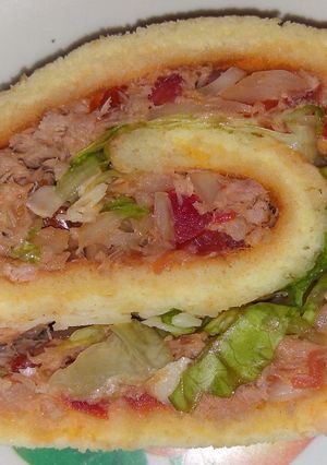 Una foto de Pionono de atún