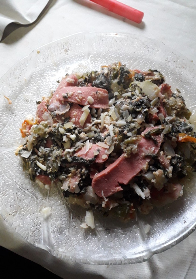 Una foto de Revuelto de verduras con salchichas