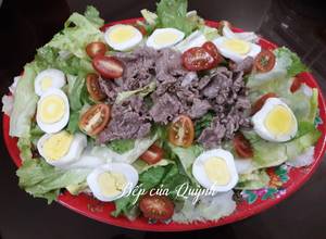 Hình của món Salad trộn thịt bò.