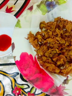A picture of Onions fritters.
