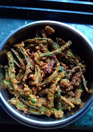 कुरकुरे  भेंडी (kurkure bhendi recipe in marathi) रेसिपी चे मुख्य फोटो 