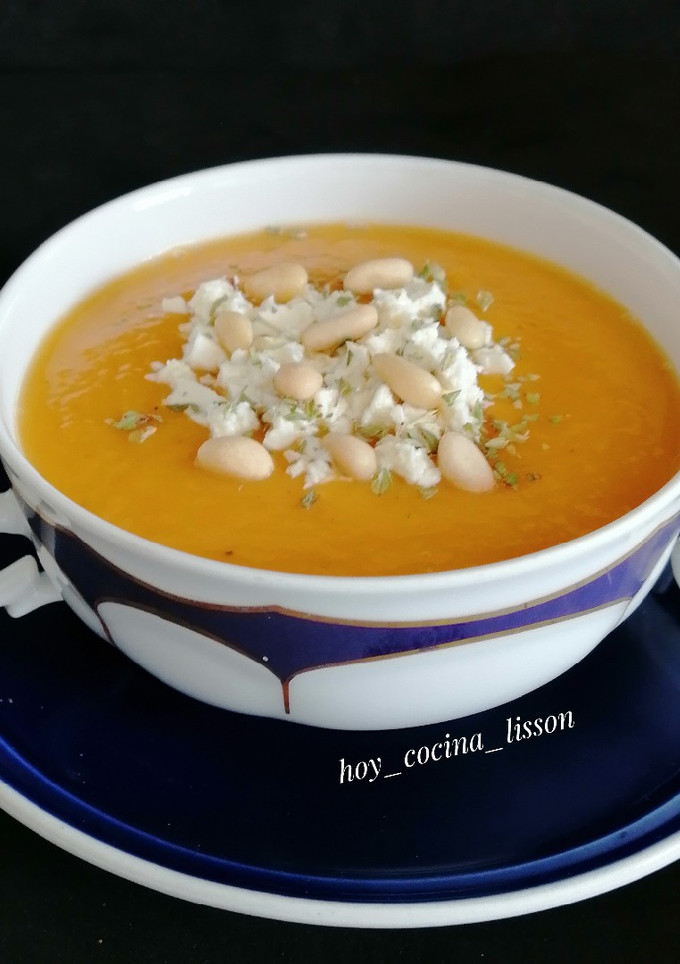 Una foto de Crema de calabaza asada