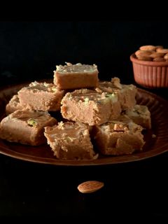અડદિયા (Adadiya Recipe in gujarati) રેસીપી મુખ્ય ફોટો
