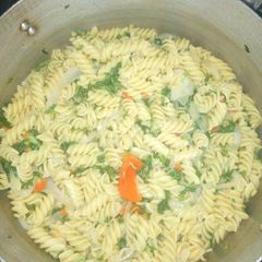 A picture of Macaroni.