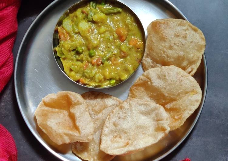 How to Make Favorite Veg Sagu and poori