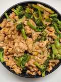 Stir-Fried Chicken Pho Noodles